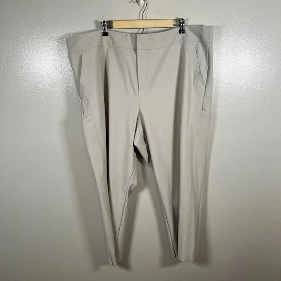 Athleta Stellar Straight Crop Pants Size 26 Travel Work Office Athleisure Tan - Picture 2 of 13